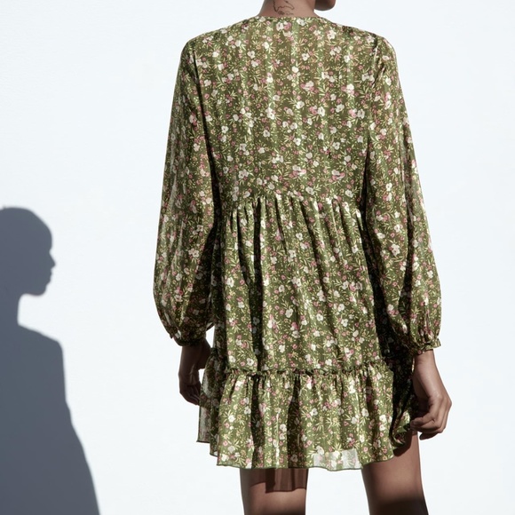 Zara limited edition floral print green dress - Picture 3 of 10